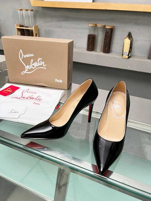 Tocuri Negre Louboutin