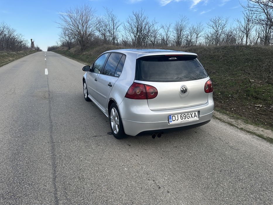 Vand Golf 5 1.6 benzina /Gpl