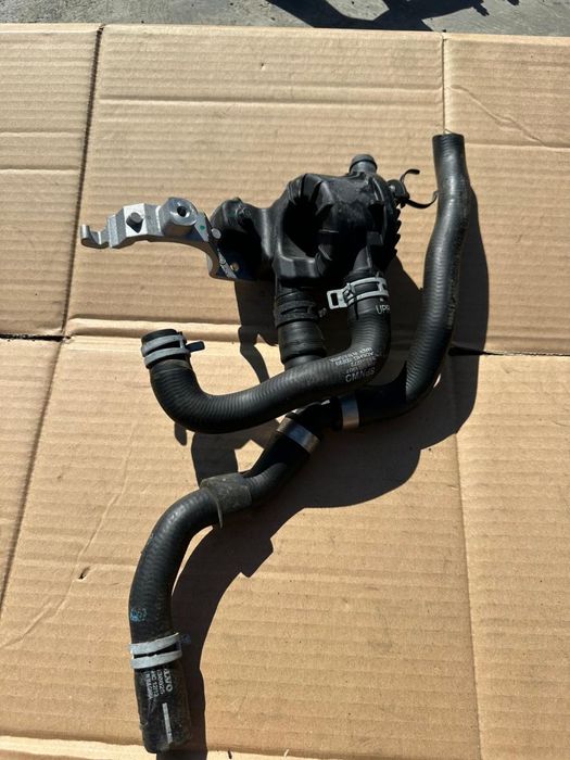 Furtun apa Volvo XC90 32138625, 31493272