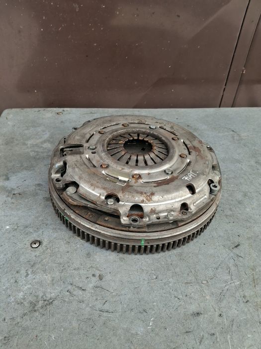 Volantă kit ambreiaj Fiat Doblo 500L Alfa Romeo Giulieta 1.6 Mjtd E5