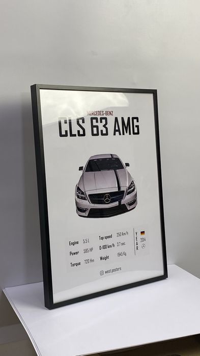 Картина с машиной на стекле