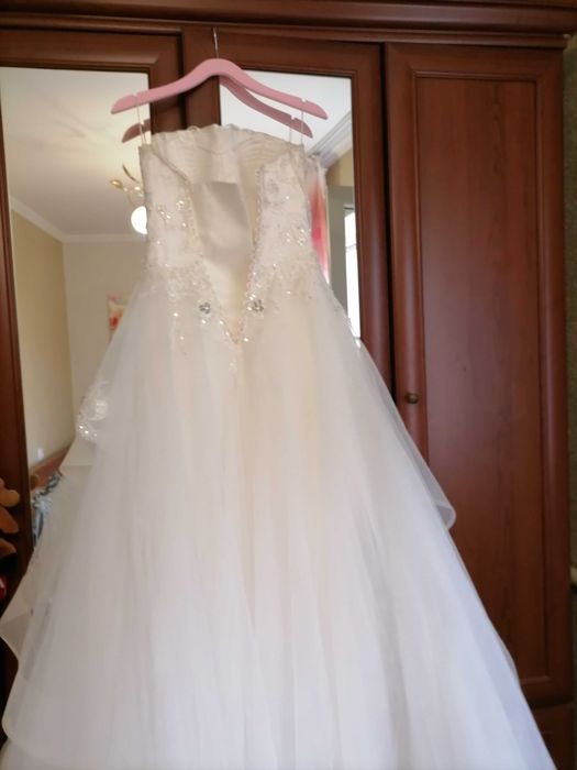 Очень красивое свадебное платье. Сшито в Стамбуле.