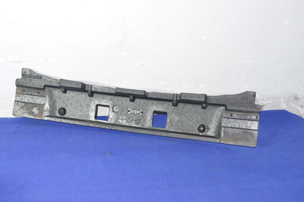 Абсорбер бампера (пенопласт) Toyota Camry V40