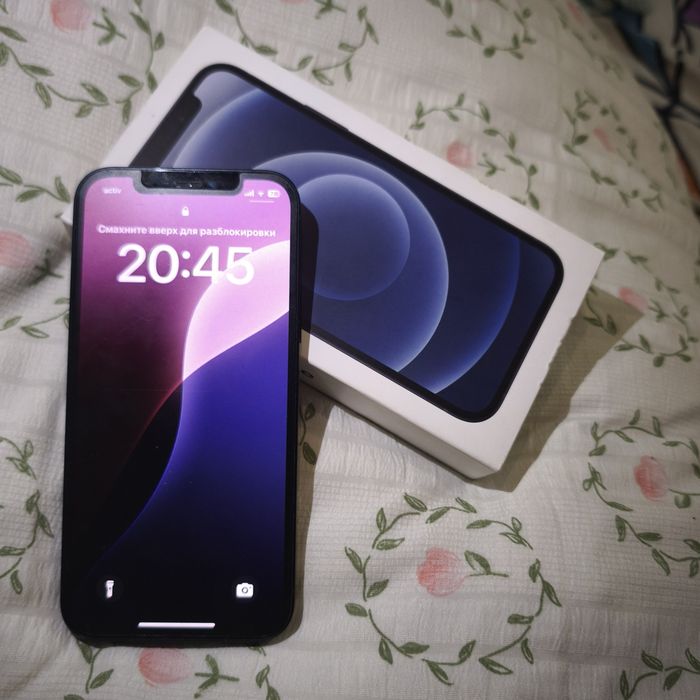 Продам iPhone 12