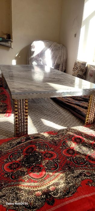 Xontaxta Mehmonxona uy oshxona