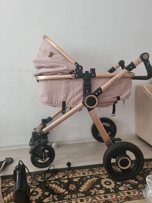 Каляска детский очень новый