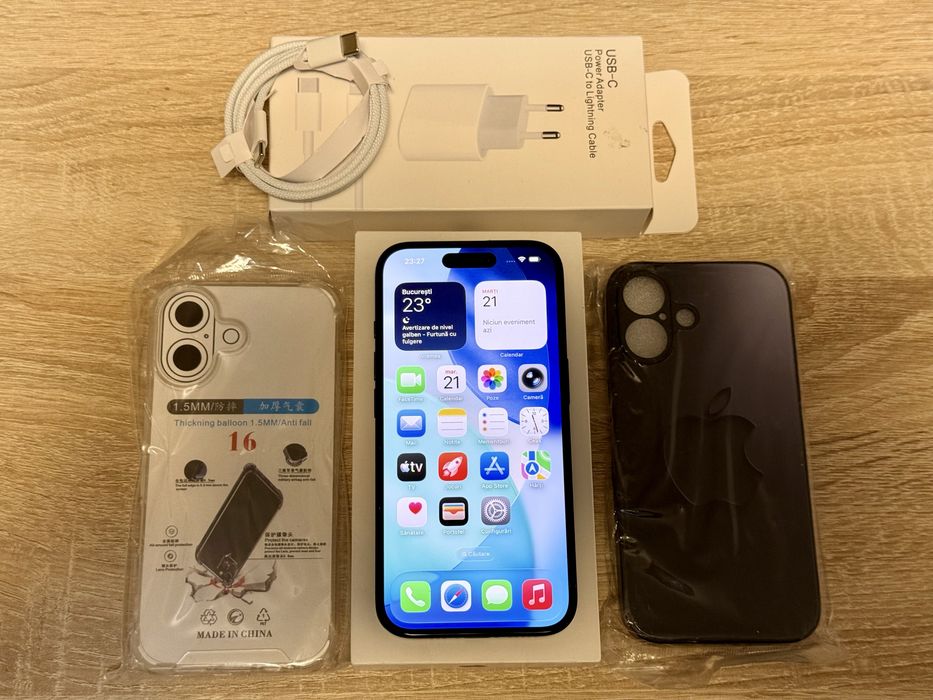 iPhone 16 128GB Black Ca Nou 92% Baterie + Încărcător Fast + Husă + Folie