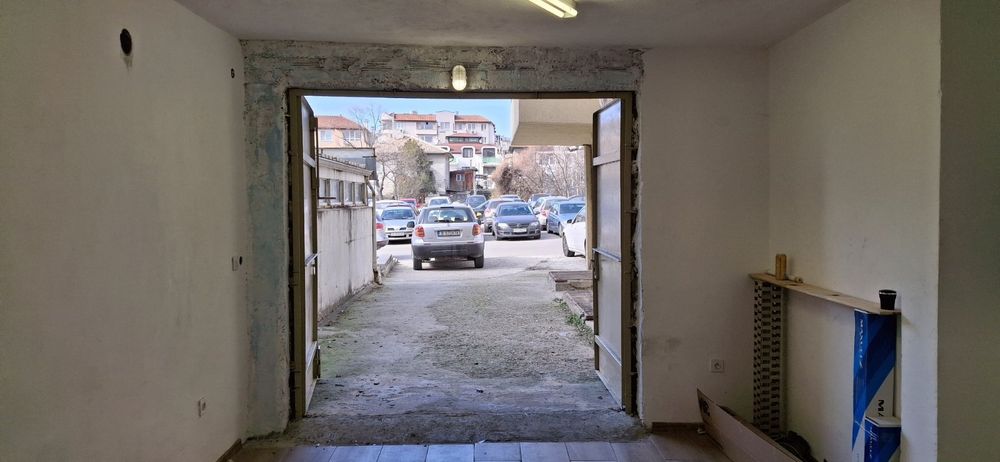 Гараж/складово помещение с маза под наем Варна