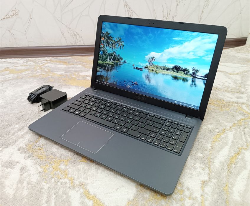 НОУТБУК Asus Core i7 / Современный.