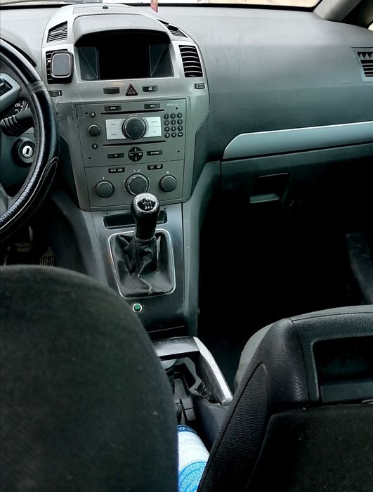 Proprietar vând Opel Zafira B