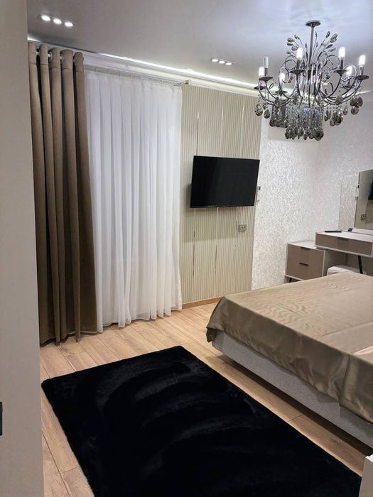 Чиланзар 1 квартал Высокопотолочка 103 Школа