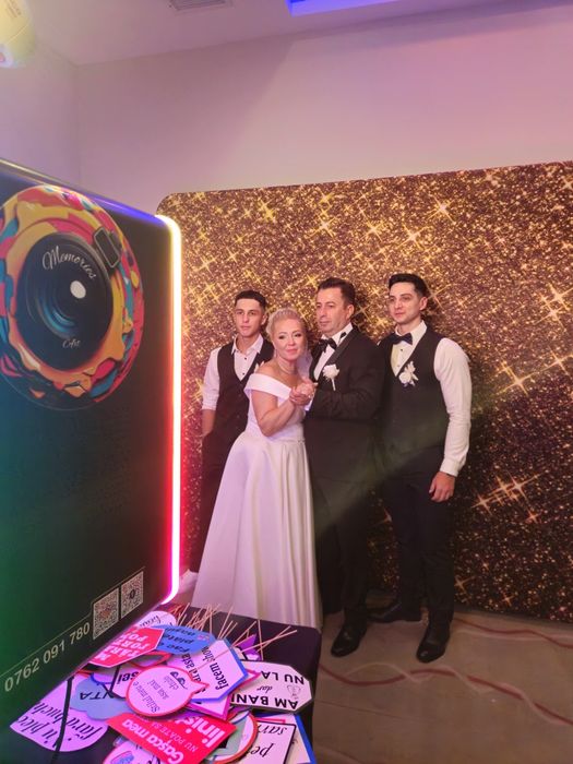 Cabină Foto/Photobooth+ Foto,Video pentru Nuntă & Botez  & Corporate