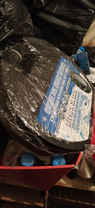 Продавам ЧИСТО НОВИ вериги за сняг, размерите се виждат на снимката.