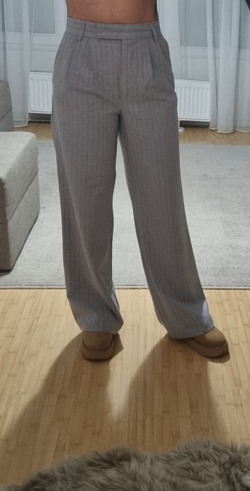 Pantaloni Bershka (mar.34/XS)