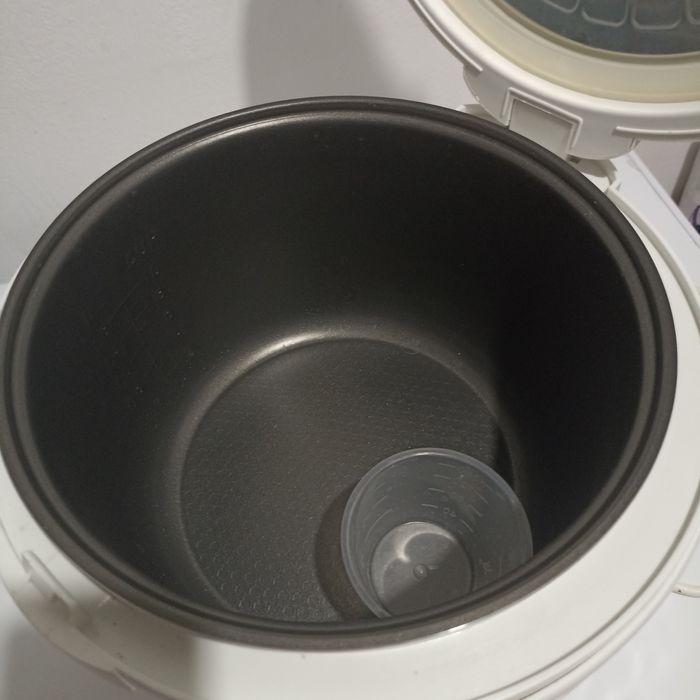 Продам мультиварку