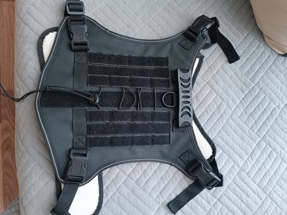 Продам шлейку на собаку