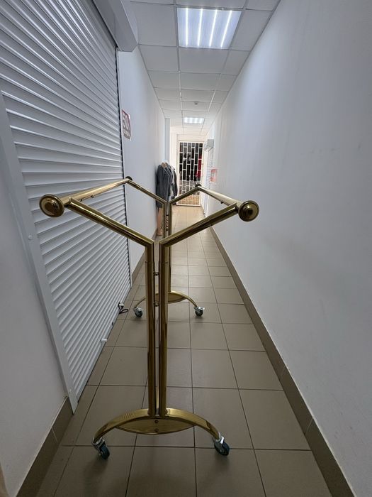 Стойки для одежды