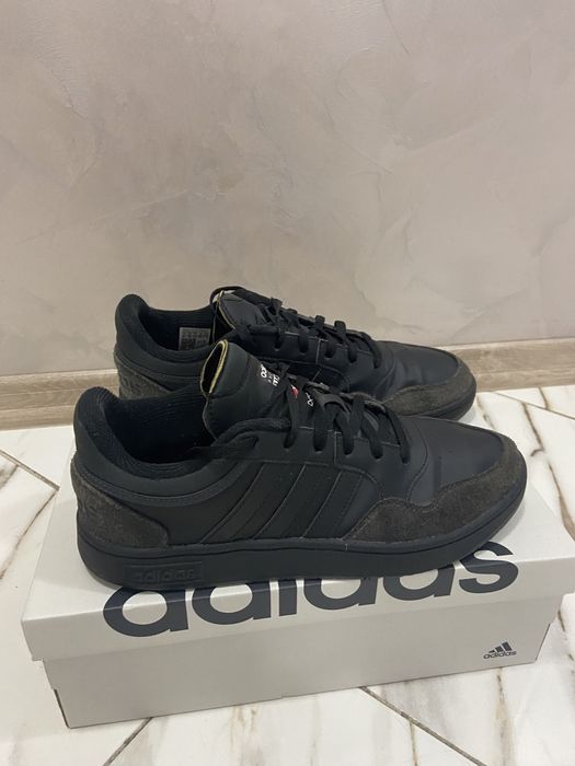 Маратонки Adidas No 44 2/3