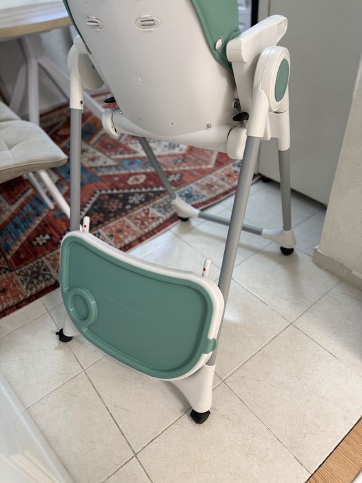Детский стульчик для кормления