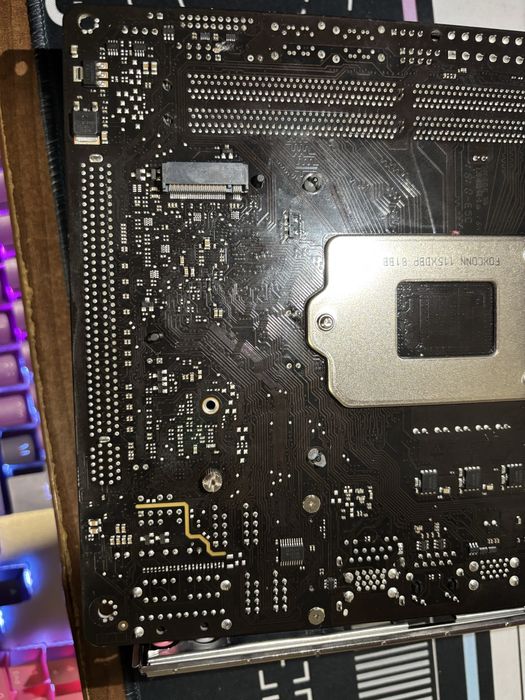 Kit Gaming Intel i5 9600K, Placa de baza Gigabyte B360N WIFI, 8GB RAM