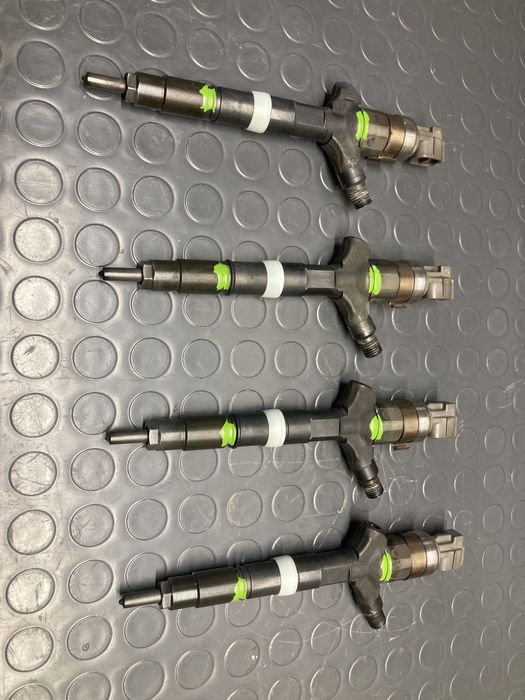 Дюзи за тойота хайлукс/Toyota Hilux 2.5D4D 102кс 04г