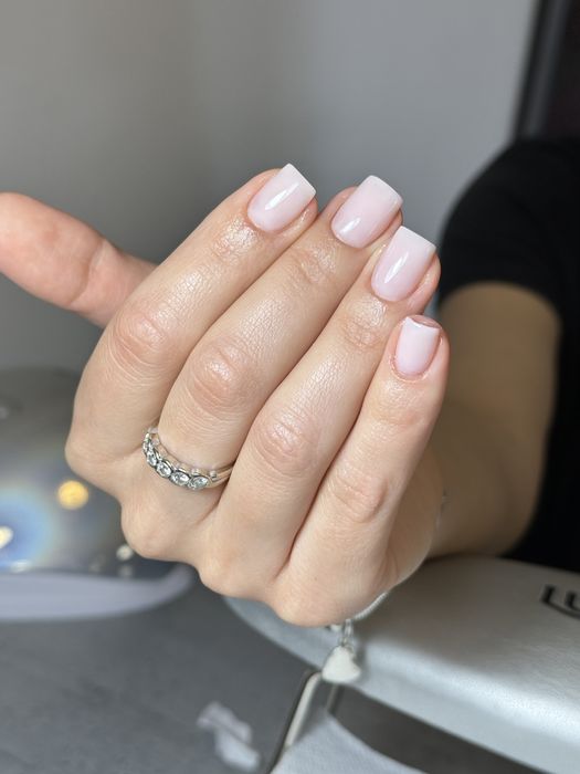 Manichiura/unghii cu gel