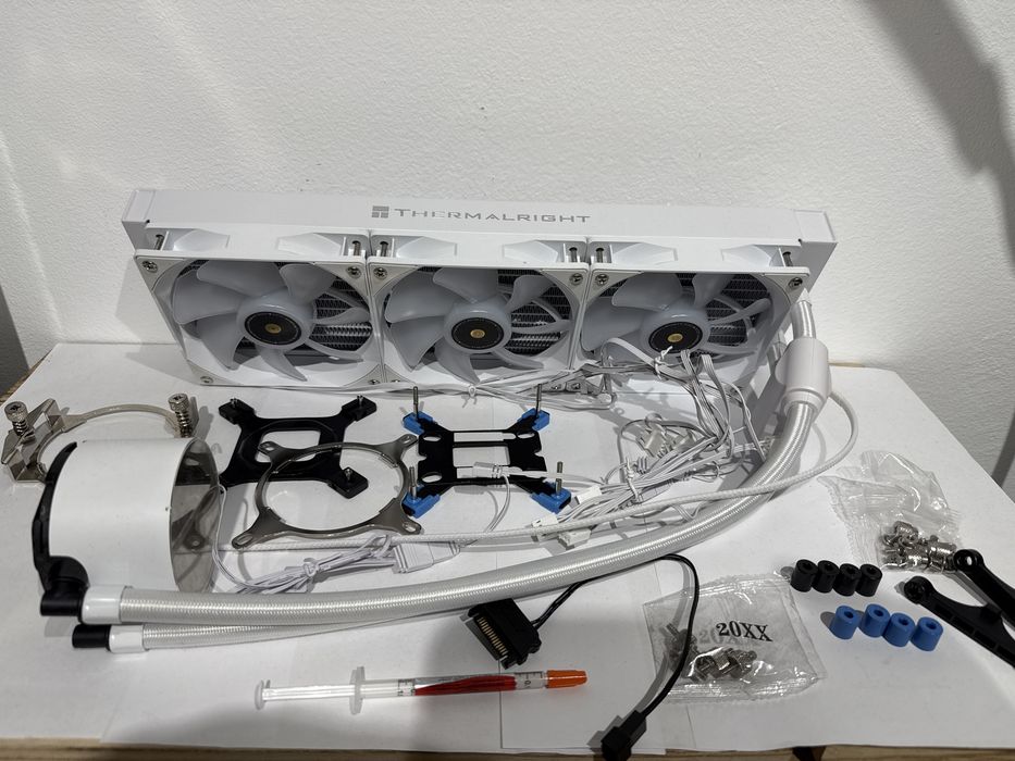 Cooler CPU Lichid Thermalright Frozen Notte 360 ​​White ARGB AMD Intel