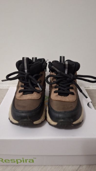 Боти за момче ZARA