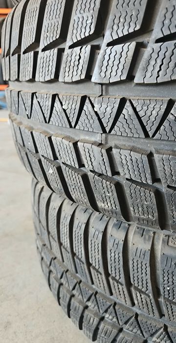 225/55/16 Falken.