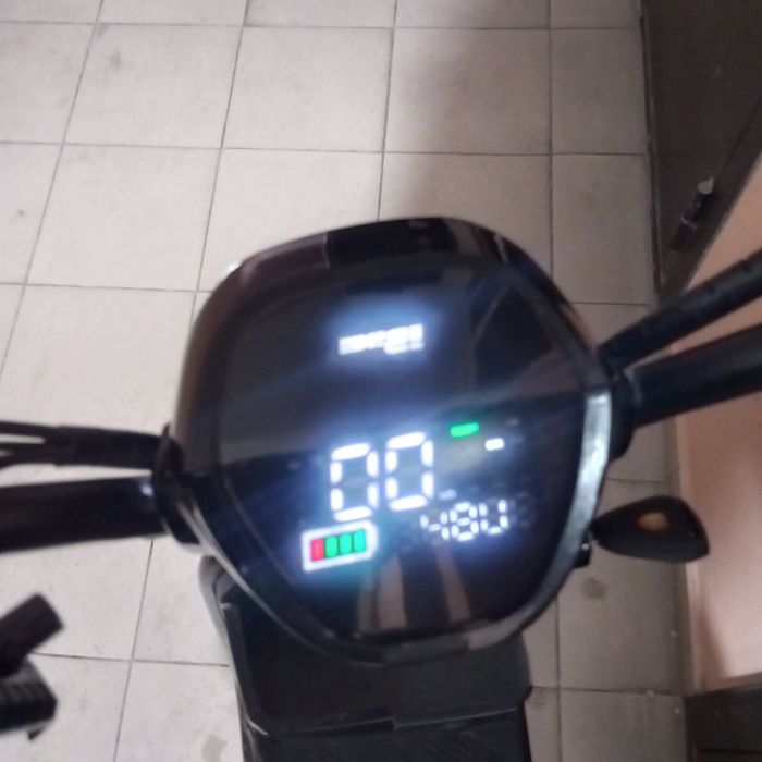 скутер электрическое