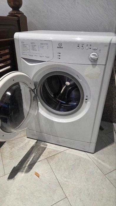 Стиральная машина Indesit Б/У