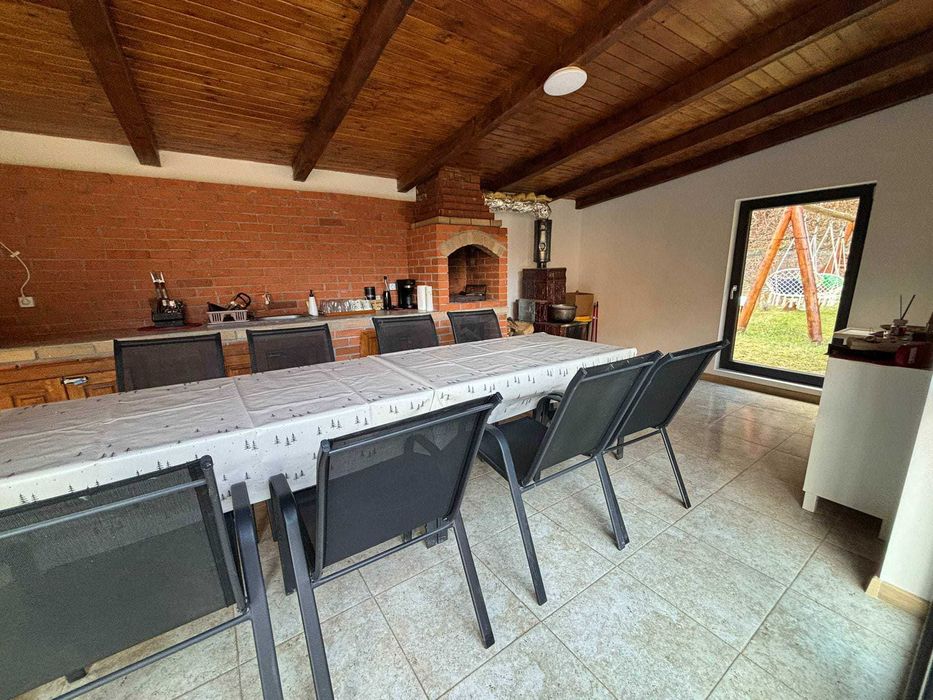 Teren superb cu bungalouri (casute) montane Satic