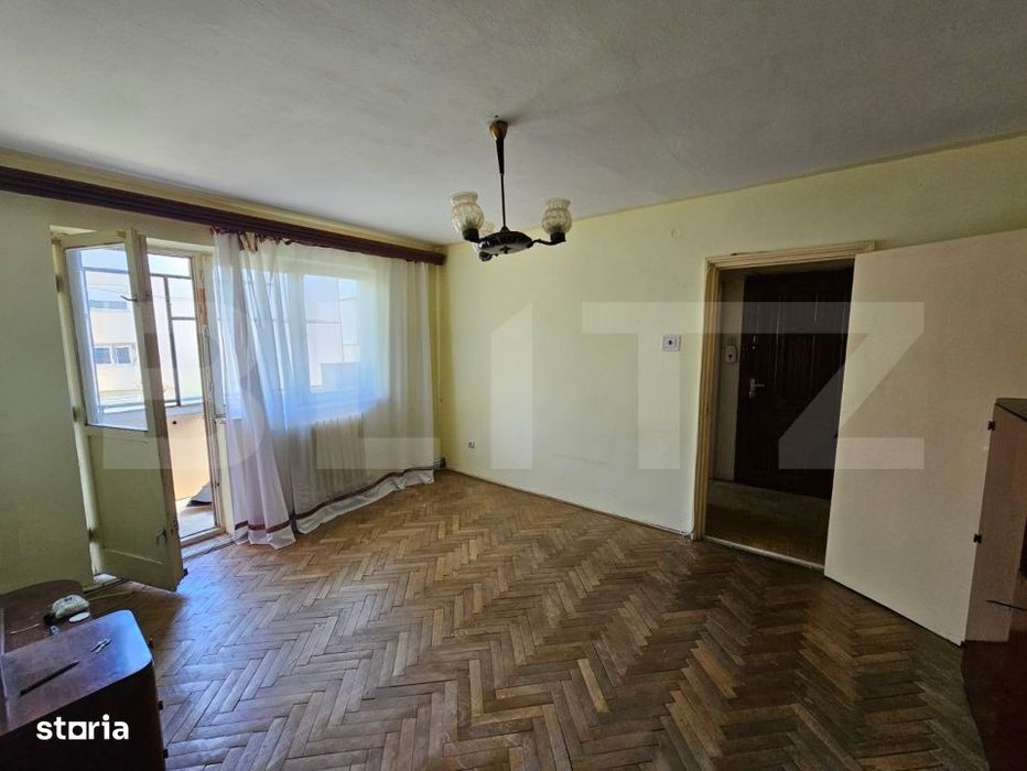 Apartament 2 camere, 48 mp, etaj 1, semidecomandat, ideal pentru renov