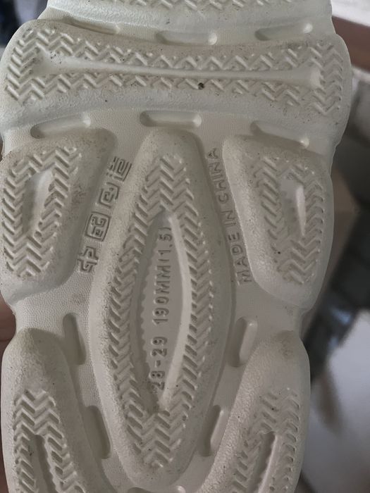 Продам туфли, кроксы детские