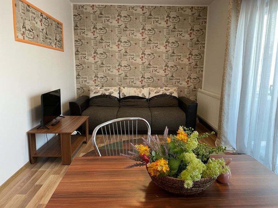 Inchiriez apartament doua camere