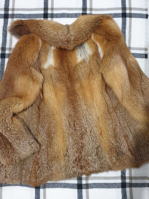 Haina de blana de vulpe roșcată