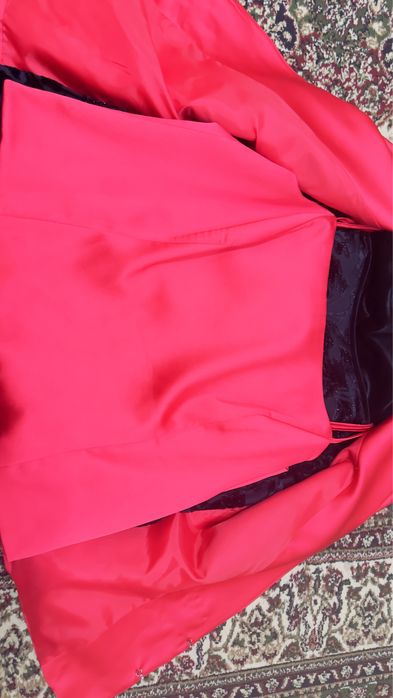 Kofta yubka  troyka yangi kiyilmagan