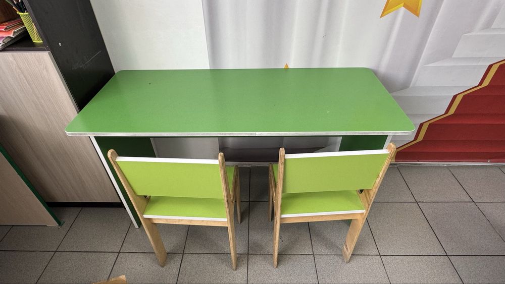 Парты двуместные в комплекте