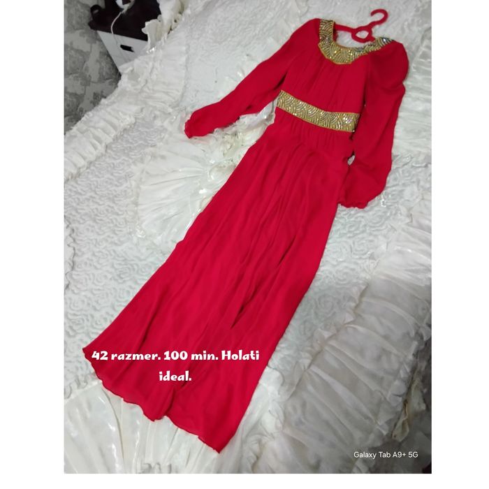 Ayollar kiyimi vecherniy