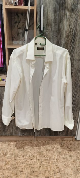 Продам костюм с рубашкой