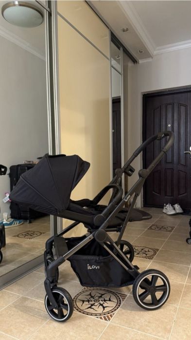 Коляска прогулочная iLovi Grace Black