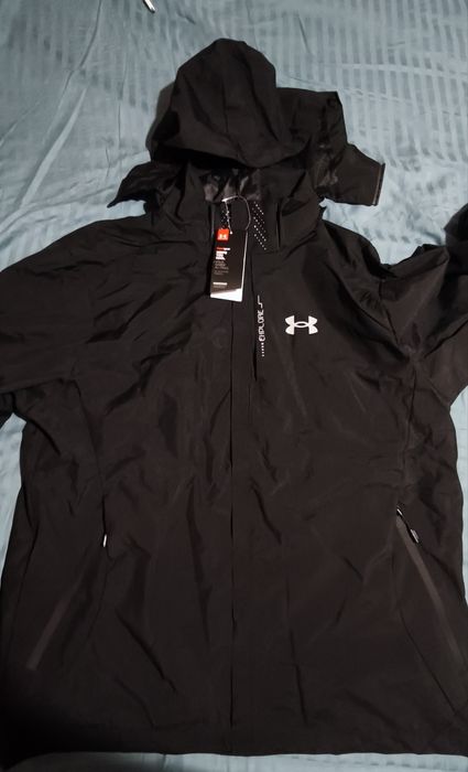 Яке / ветровка Under Armour  Jacket