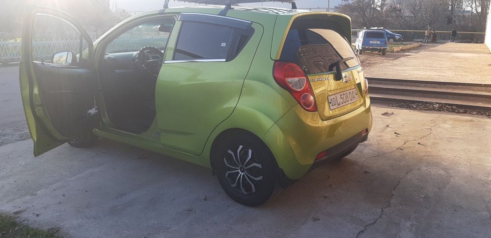 Spark сотилади нахтга