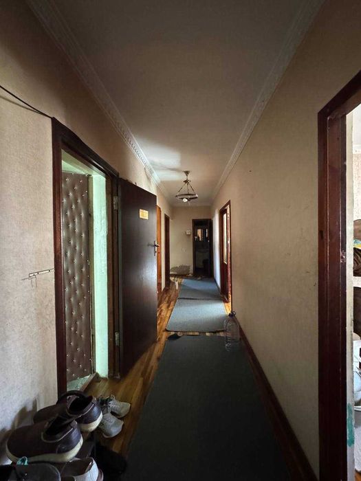 Продается 4х комнатная квартира в Банковском доме на Гунче.