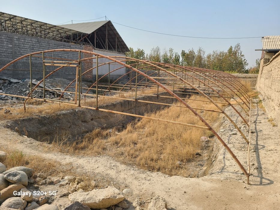 Теплица сотилади.