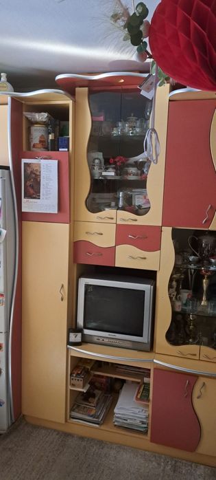 Mobilă living si bucatarie