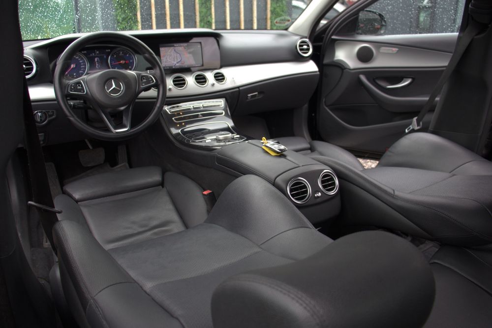 Mercedes-Benz E200 Avangarde!Rate!Finantare!