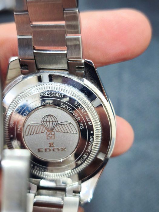Часовник Edox Sky Diver 70s