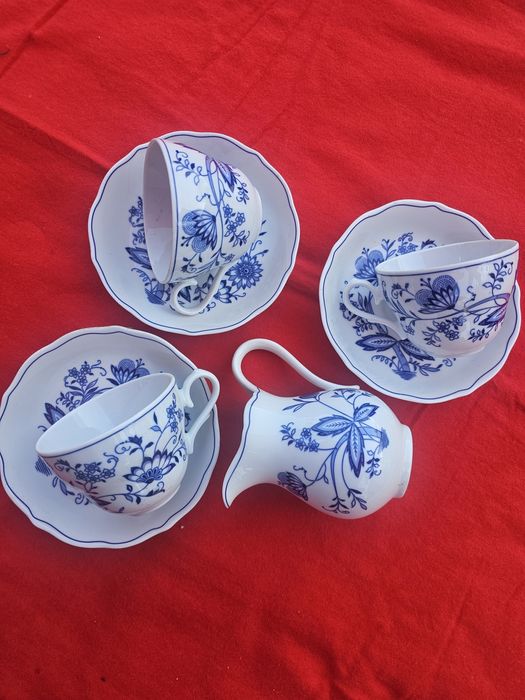 Порцеланов комплект