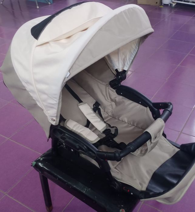 Продам коляску после химчистки